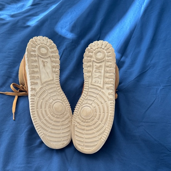 Nike Brown High-Top Sneakers - Picture 4 of 5